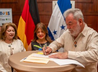San Pedro Sula y Proyecto PERSPECTIVAS sellan alianza millonaria para transformar el futuro de migrantes retornados